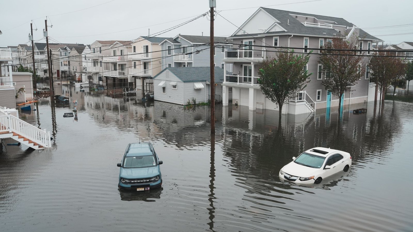 “Act on the Warning, Not the Weather.” How Travelers Need to Prepare for a Rare Super El Niño.